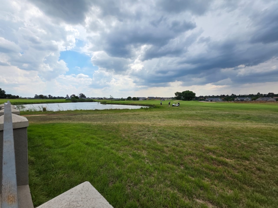 4 Bedroom Property for Sale in Heron Banks Golf Estate Free State